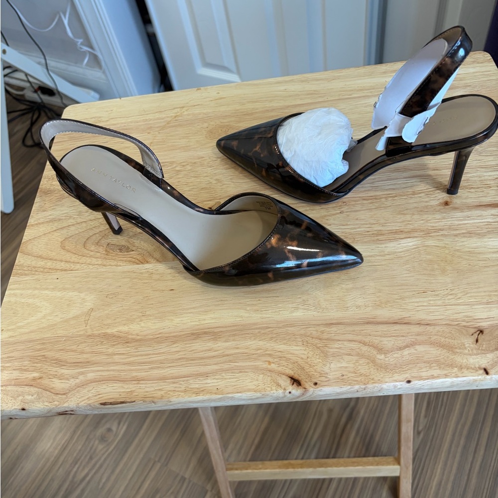 Elegant Tortoise Slingback Heels